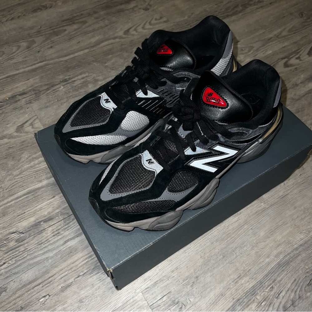 New Balance 9060